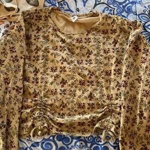 Kate Quinn Long Sleeve Crop size 13-14 TWEEN